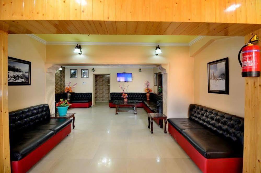 Oyo 4529 Hotel Star Of Kashmir ศรีนาการ์ ภายนอก รูปภาพ