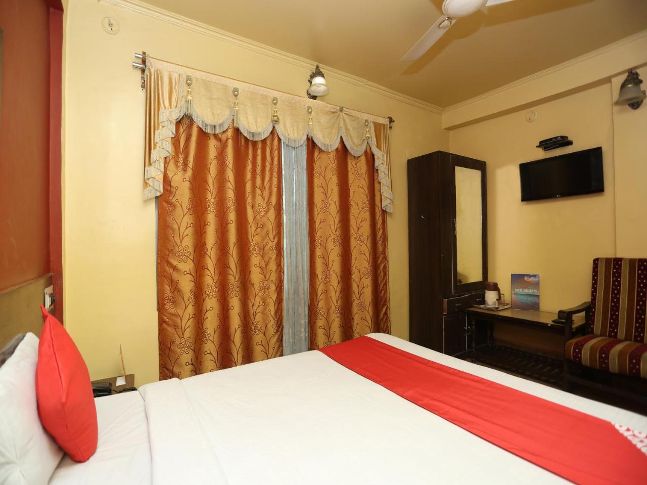 Oyo 4529 Hotel Star Of Kashmir ศรีนาการ์ ภายนอก รูปภาพ