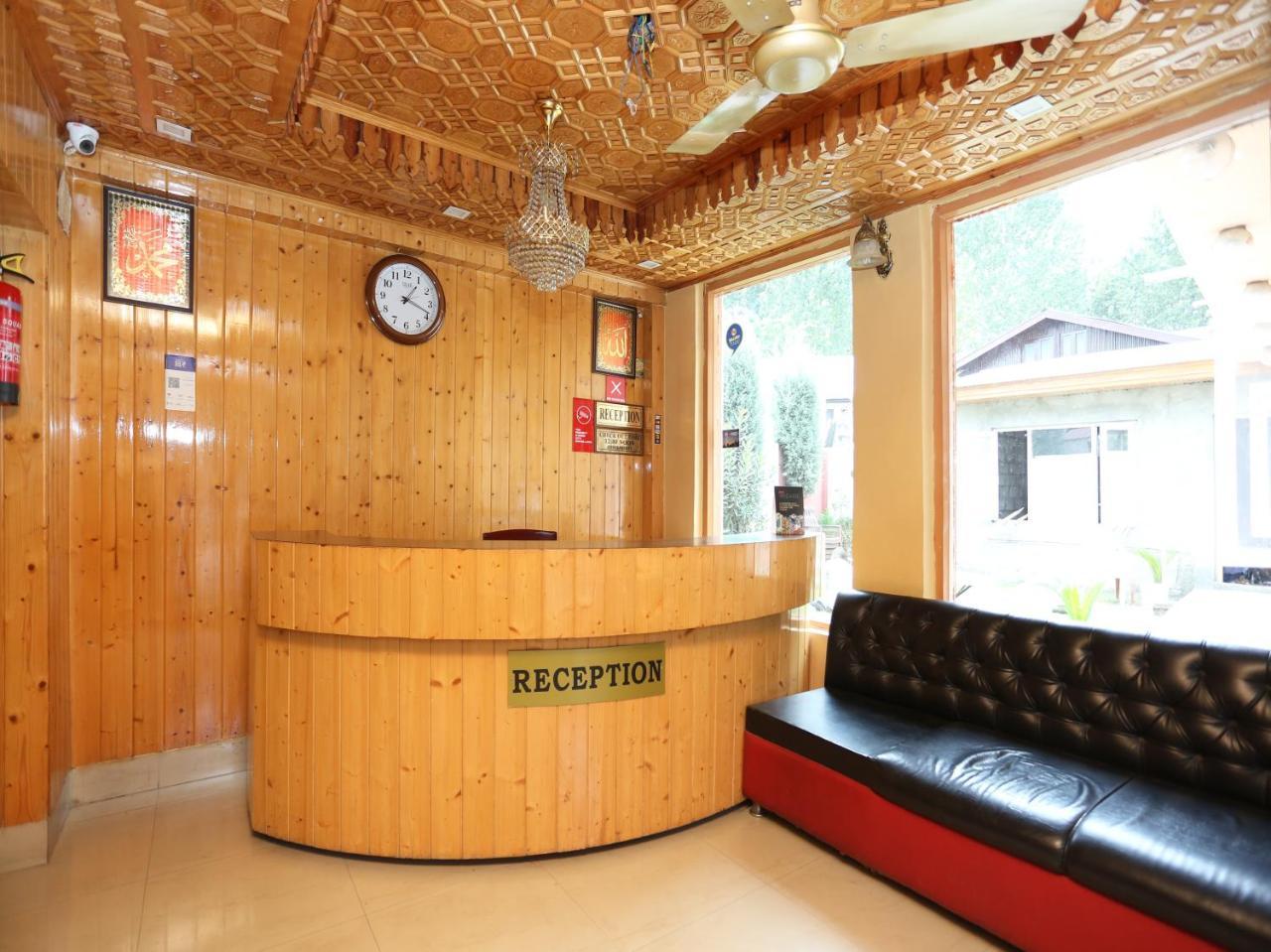 Oyo 4529 Hotel Star Of Kashmir ศรีนาการ์ ภายนอก รูปภาพ