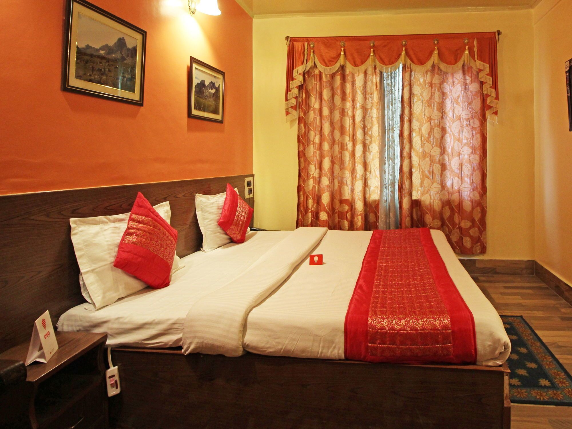 Oyo 4529 Hotel Star Of Kashmir ศรีนาการ์ ภายนอก รูปภาพ